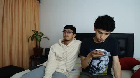 FallGays online show from December 22, 2025, 11:35 pm