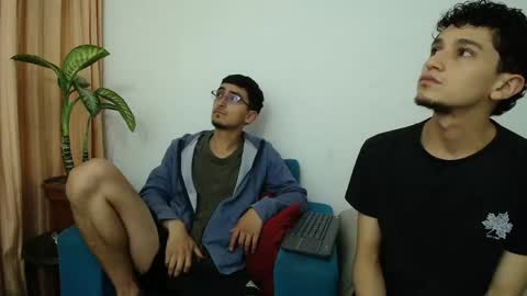 Snapshot of fallgays chatting on April 28, 2026, 3:44 am FallGays online show from April 28, 2026, 3:44 am