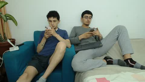Snapshot of fallgays chatting on April 30, 2026, 1:56 am FallGays online show from April 30, 2026, 1:56 am