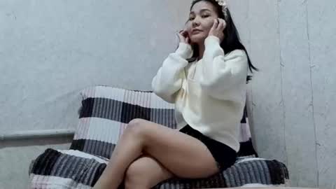 Mia online show from March 2, 2026, 4:14 pm