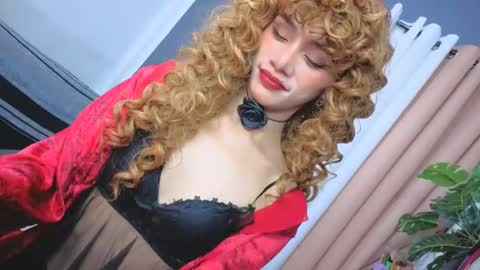 Snapshot of familystroke_twinny8 chatting on September 19, 2025, 4:51 pm Alexandra x Alexandro online show from September 19, 2025, 4:51 pm