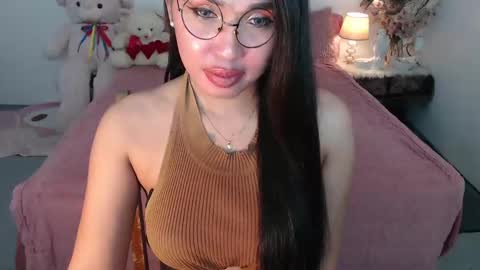 Layla online show from January 8, 2025, 11:32 am