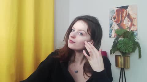 Nadine online show from January 15, 2025, 9:24 am