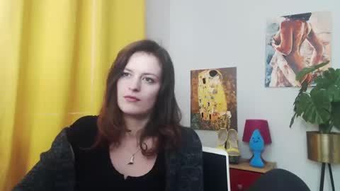 Nadine online show from January 20, 2025, 12:18 pm