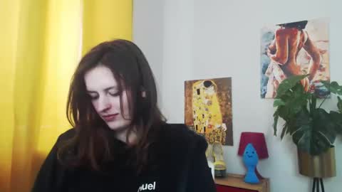 Nadine online show from February 24, 2025, 12:26 pm