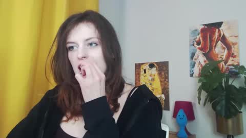 Nadine online show from February 26, 2025, 8:48 am