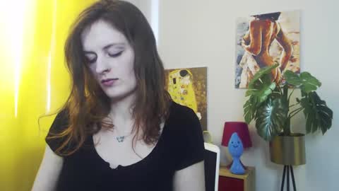 Nadine online show from March 10, 2025, 12:26 pm