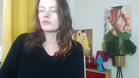 Nadine online show from September 23, 2025, 5:10 am