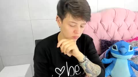 FANNY online show from November 5, 2025, 3:45 pm