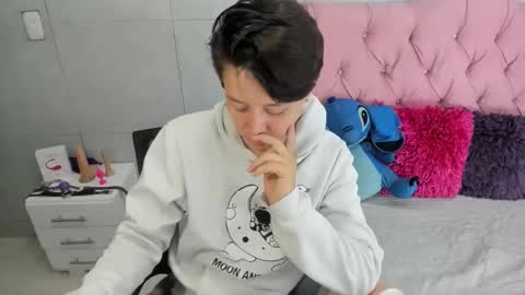 FANNY online show from December 19, 2025, 11:45 pm