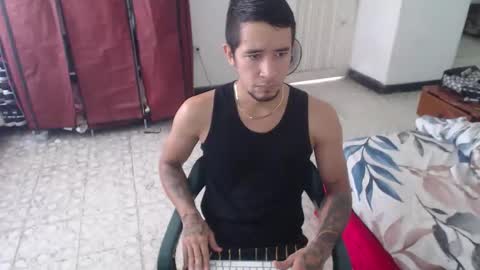 fantasieshotcouple online show from September 28, 2025, 6:13 pm