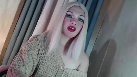 Snapshot of fantasticcock69_daniella chatting on March 18, 2026, 4:26 am DANIELLA - DONT FORGET TO GIVE ME A THUMBSU UP online show from March 18, 2026, 4:26 am