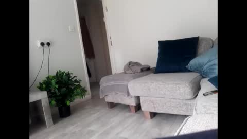 Snapshot of fantasticdeee chatting on February 27, 2025, 2:00 pm fantasticdeee online show from February 27, 2025, 2:00 pm