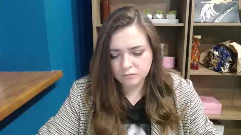 Linda online show from May 8, 2026, 9:03 am