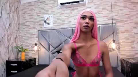 Hellen  online show from January 17, 2026, 6:44 pm