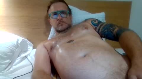 fantasying01 online show from April 8, 2026, 5:13 pm