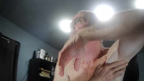 fantasyresort online show from October 7, 2025, 3:04 am