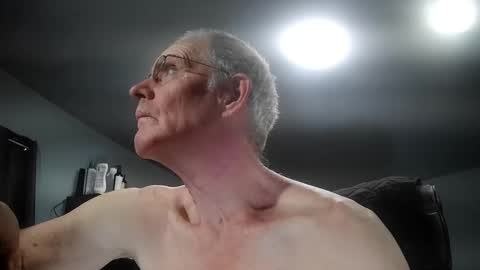 fantasyresort online show from November 1, 2025, 3:19 am