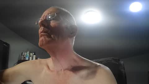 Snapshot of fantasyresort chatting on March 21, 2026, 3:33 am fantasyresort online show from March 21, 2026, 3:33 am