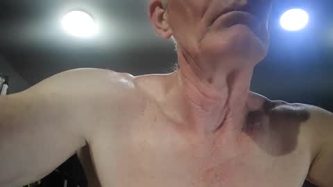 Snapshot of fantasyresort chatting on March 28, 2026, 3:17 am fantasyresort online show from March 28, 2026, 3:17 am