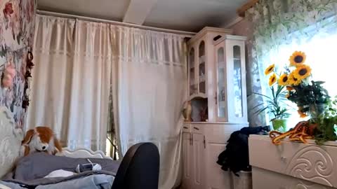 Alex online show from February 5, 2026, 7:57 am