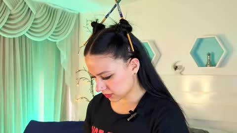 Farah online show from March 26, 2026, 12:22 pm