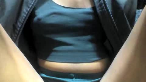 farantsaaly1 online show from September 14, 2025, 6:18 pm