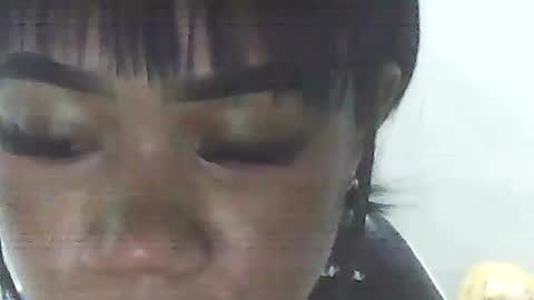 Snapshot of farianna_hot chatting on May 7, 2026, 11:21 pm farianna_hot online show from May 7, 2026, 11:21 pm