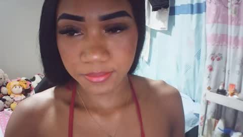 Snapshot of farianna_hot chatting on May 16, 2026, 10:41 pm farianna_hot online show from May 16, 2026, 10:41 pm