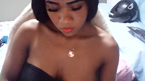 Snapshot of farianna_hot chatting on May 19, 2026, 11:44 pm farianna_hot online show from May 19, 2026, 11:44 pm