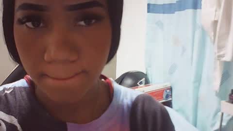 Snapshot of farianna_hot chatting on May 24, 2026, 9:42 pm farianna_hot online show from May 24, 2026, 9:42 pm