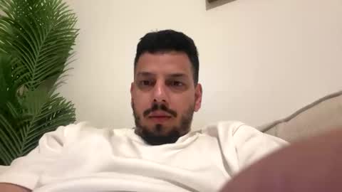 faried92 online show from November 12, 2025, 5:13 pm