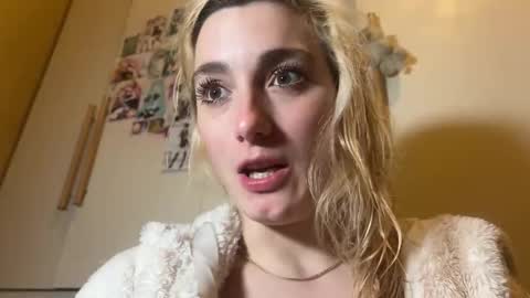 Snapshot of faseremx chatting on October 14, 2025, 4:52 pm Gattino online show from October 14, 2025, 4:52 pm