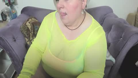 fashiona online show from February 15, 2026, 1:24 am