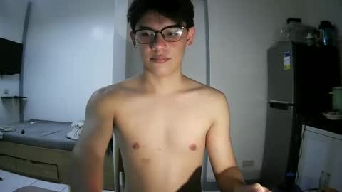 Snapshot of fastfucker_22 chatting on April 29, 2026, 10:52 am fastfucker_22 online show from April 29, 2026, 10:52 am