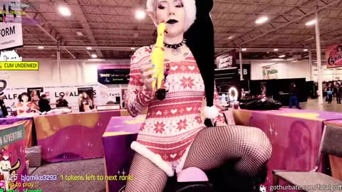 Snapshot of fatalgoth chatting on December 8, 2024, 6:17 pm Lily Waifu online show from December 8, 2024, 6:17 pm