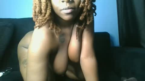 Snapshot of fatassfreak254 chatting on December 29, 2024, 3:44 am Winnie online show from December 29, 2024, 3:44 am