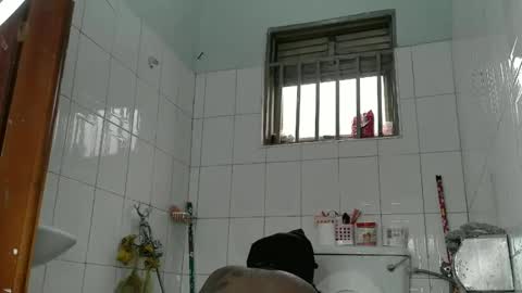 Snapshot of fatassfreak254 chatting on January 15, 2025, 9:02 am Winnie online show from January 15, 2025, 9:02 am