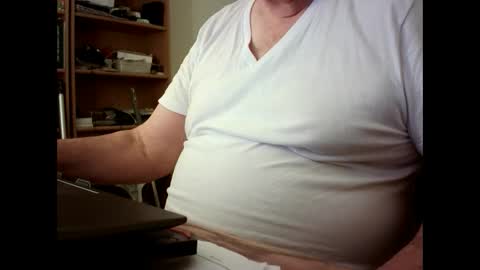 Snapshot of fatbellyitalian chatting on September 23, 2025, 11:46 am fatbellyitalian online show from September 23, 2025, 11:46 am