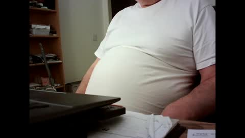 Snapshot of fatbellyitalian chatting on October 10, 2025, 1:10 pm fatbellyitalian online show from October 10, 2025, 1:10 pm