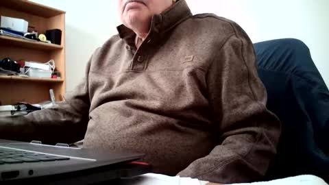 fatbellyitalian3 online show from December 14, 2025, 5:40 pm