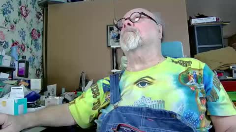 Fred. online show from January 4, 2025, 8:16 pm