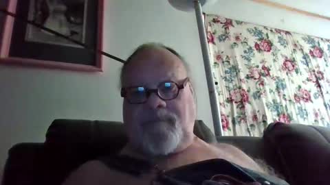 Fred. online show from January 7, 2025, 6:24 pm