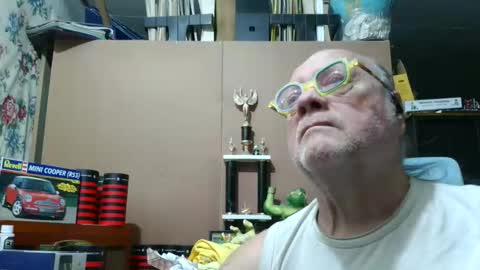 Fred. online show from November 26, 2025, 11:28 pm