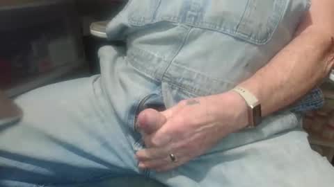 Snapshot of fatfreddythecat chatting on April 13, 2026, 10:04 pm Fred. online show from April 13, 2026, 10:04 pm
