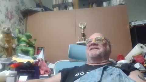 Snapshot of fatfreddythecat chatting on April 14, 2026, 5:19 pm Fred. online show from April 14, 2026, 5:19 pm