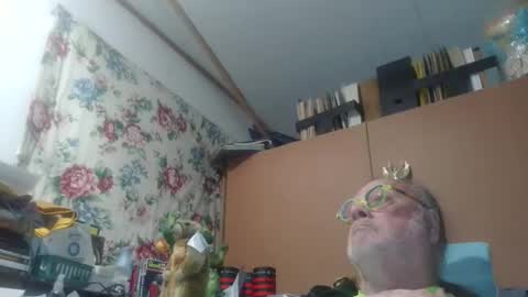 Snapshot of fatfreddythecat chatting on May 16, 2026, 12:18 am Fred. online show from May 16, 2026, 12:18 am