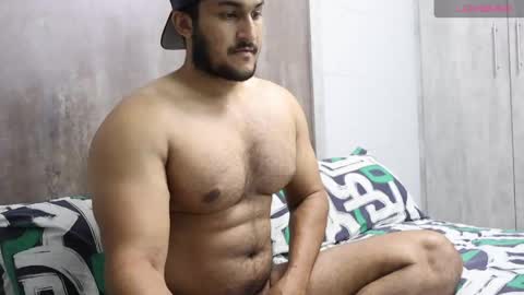 fatherfly001 online show from May 3, 2026, 8:48 pm