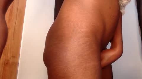 Snapshot of fatpussy_ebony_girl chatting on February 8, 2026, 8:18 am lexie online show from February 8, 2026, 8:18 am