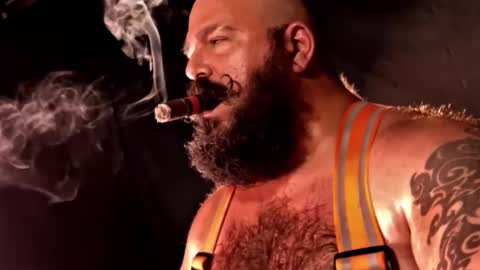 Snapshot of fatredneckpapa chatting on October 5, 2025, 10:57 am FAT PAPA online show from October 5, 2025, 10:57 am